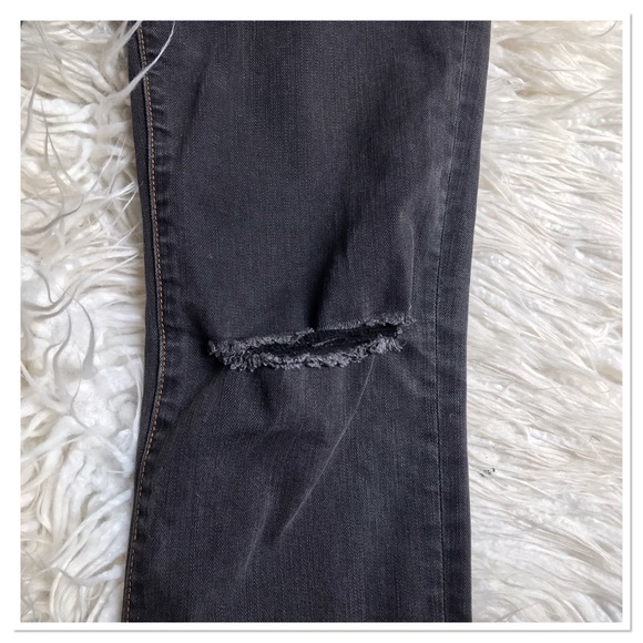 Kut From The Kloth Catherine Boyfriend Jeans Dark Gray Black Distressed Size 4 - Picture 4 of 10